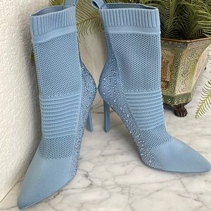 New Steve Madden Maxwell Ankle Boot Chic Rhinestone Accents. Size 7 1/2